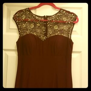 Xscape long burgundy size 10 body fitting deess